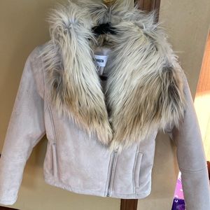 BB DAKOTA FAUX SUEDE AND FUR JACKET LIKE NEW